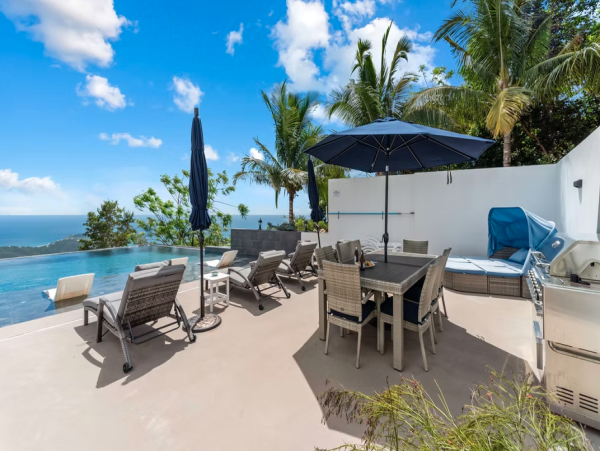 Luxurious Villa With Spectacular Views in St. Thomas